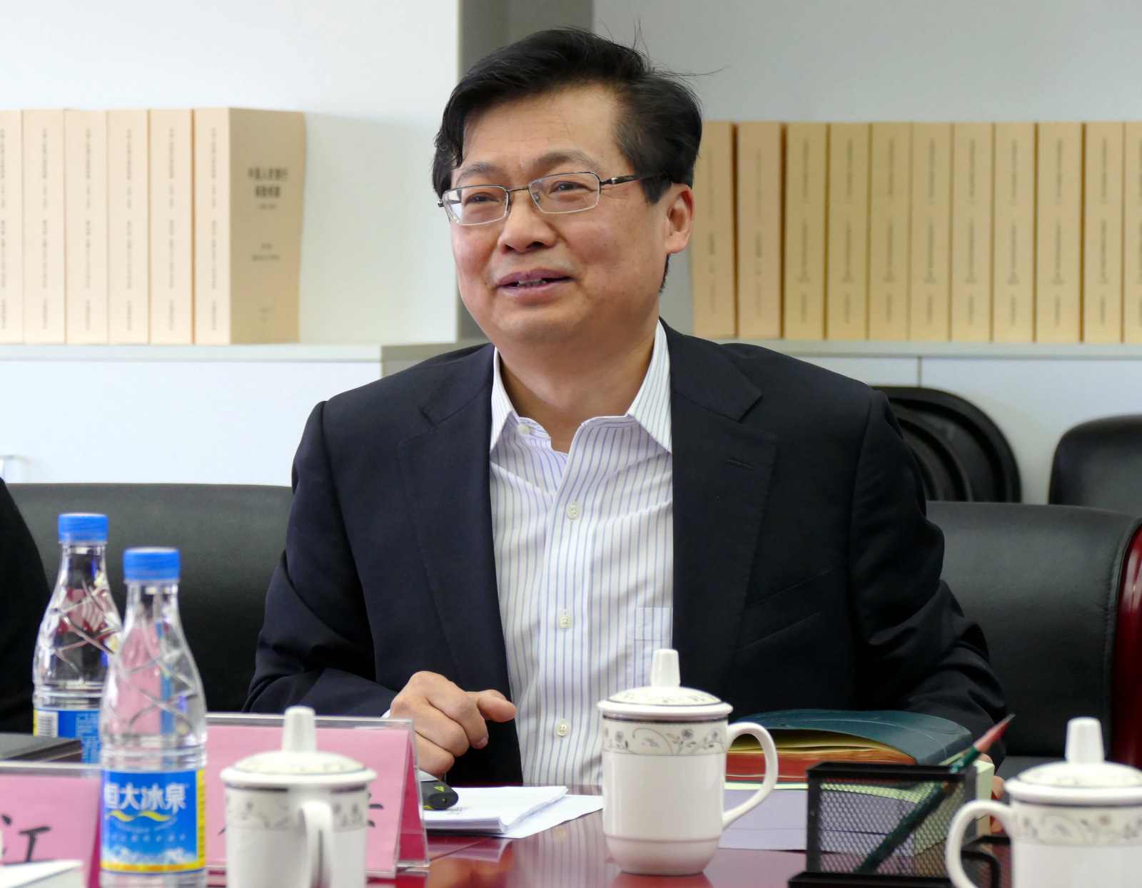 中国保险学会与中再集团深化战略合作